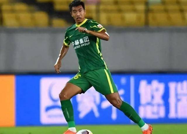 国安战术失误频现，教练组紧急调整