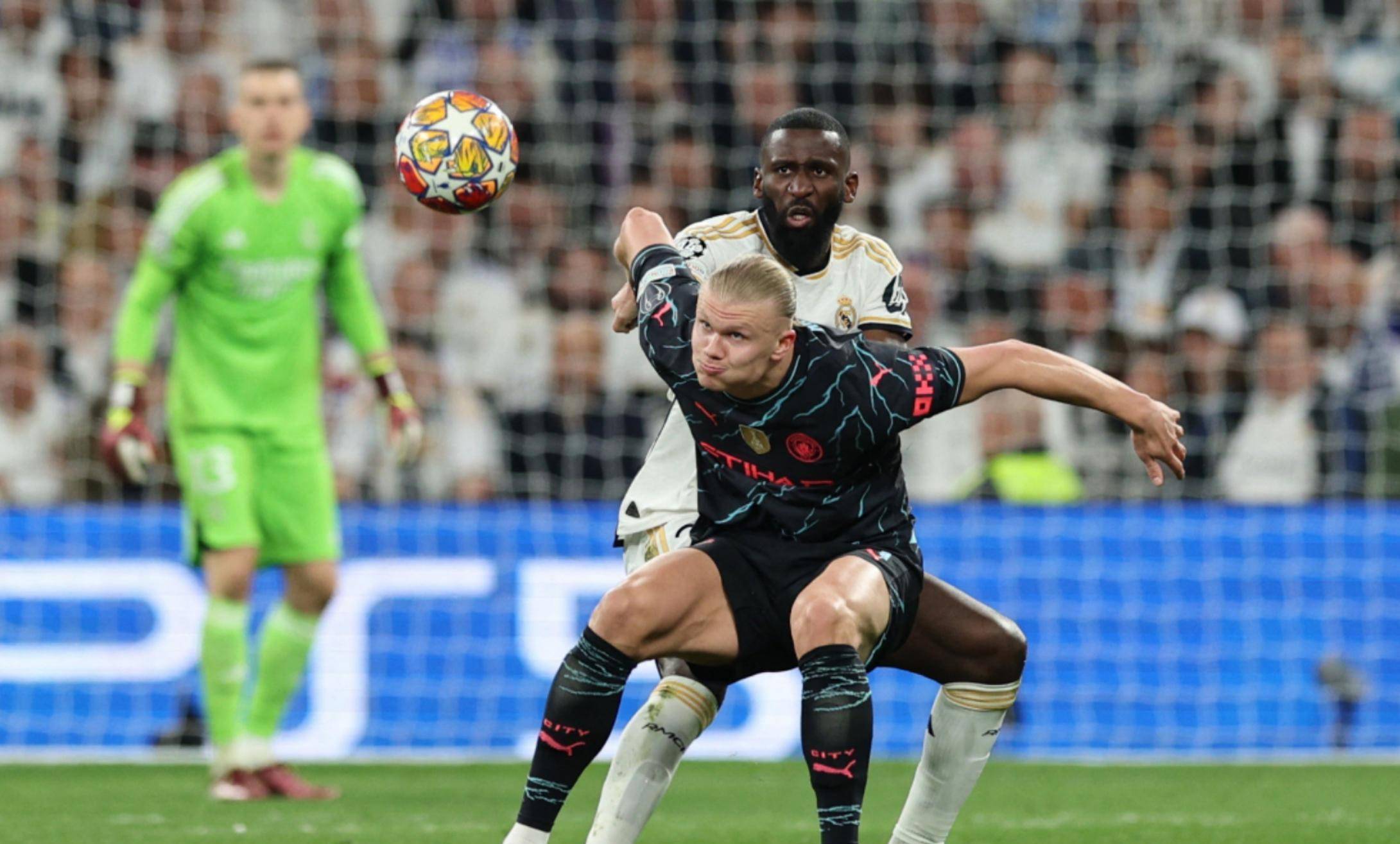 拜仁慕尼黑双雄力压罗斯托克，战绩暂居第二