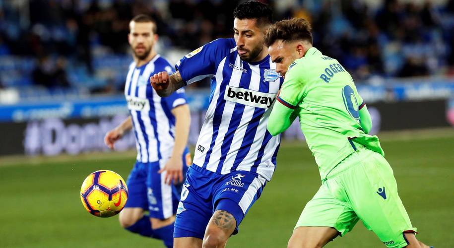 开云下载-贝内文托客场不敌，保级形势严峻