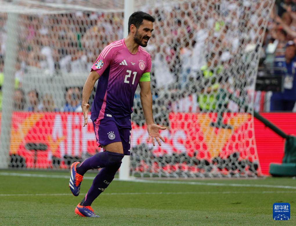 开云体育app-巴塞罗那时下无敌，提前出线小组不在话下