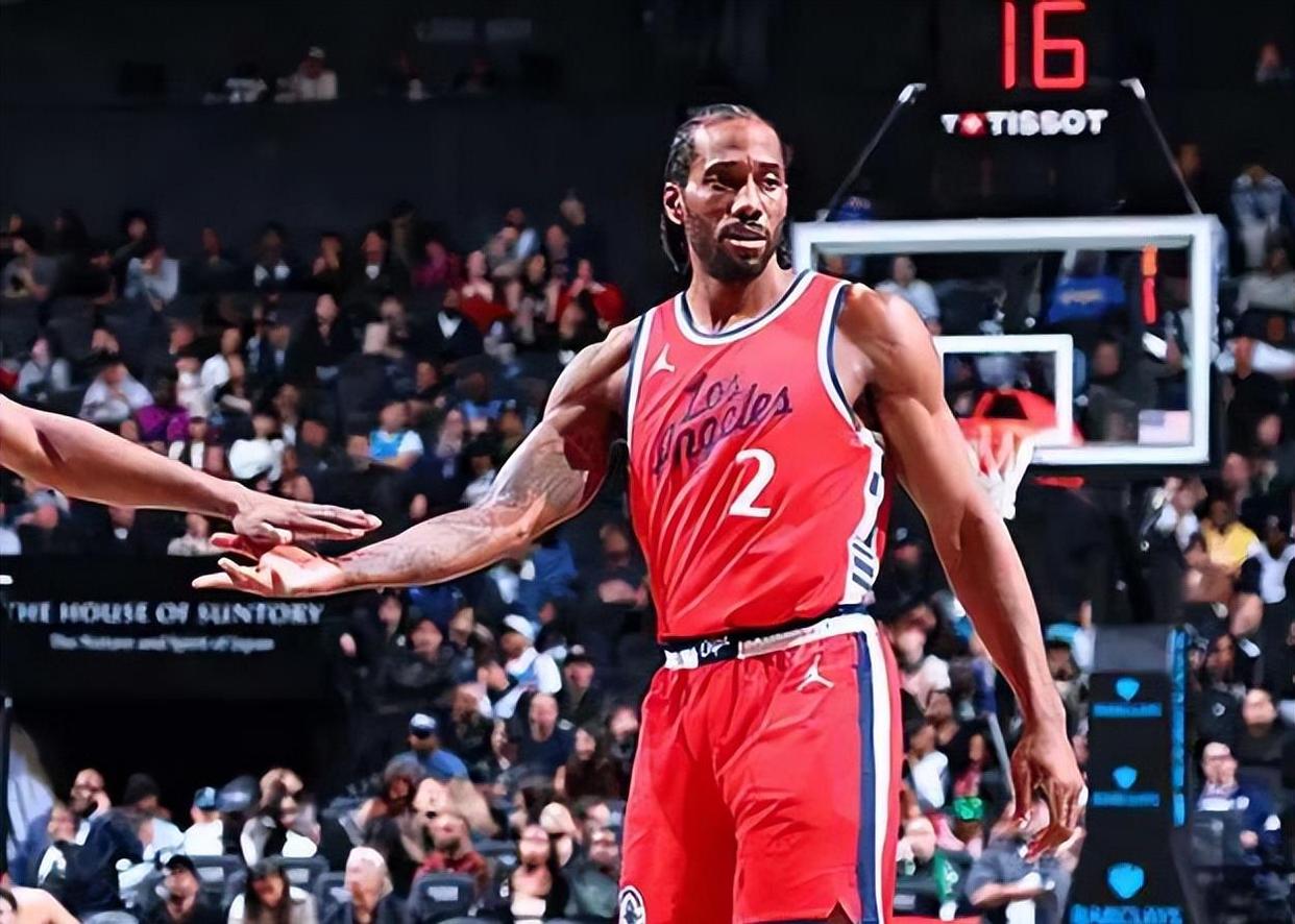 快船新秀接管比赛，引领球队取得胜利