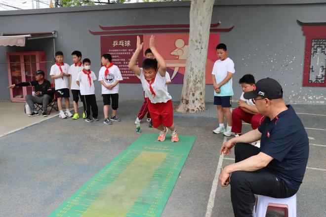 开云APP-精英对决见证辉煌，赛场内外乐在其中的简单介绍