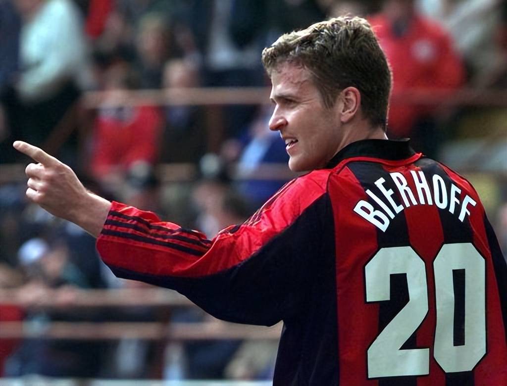 开云体育平台APP-包含AC米兰前锋状态神勇，连续两场破门的词条