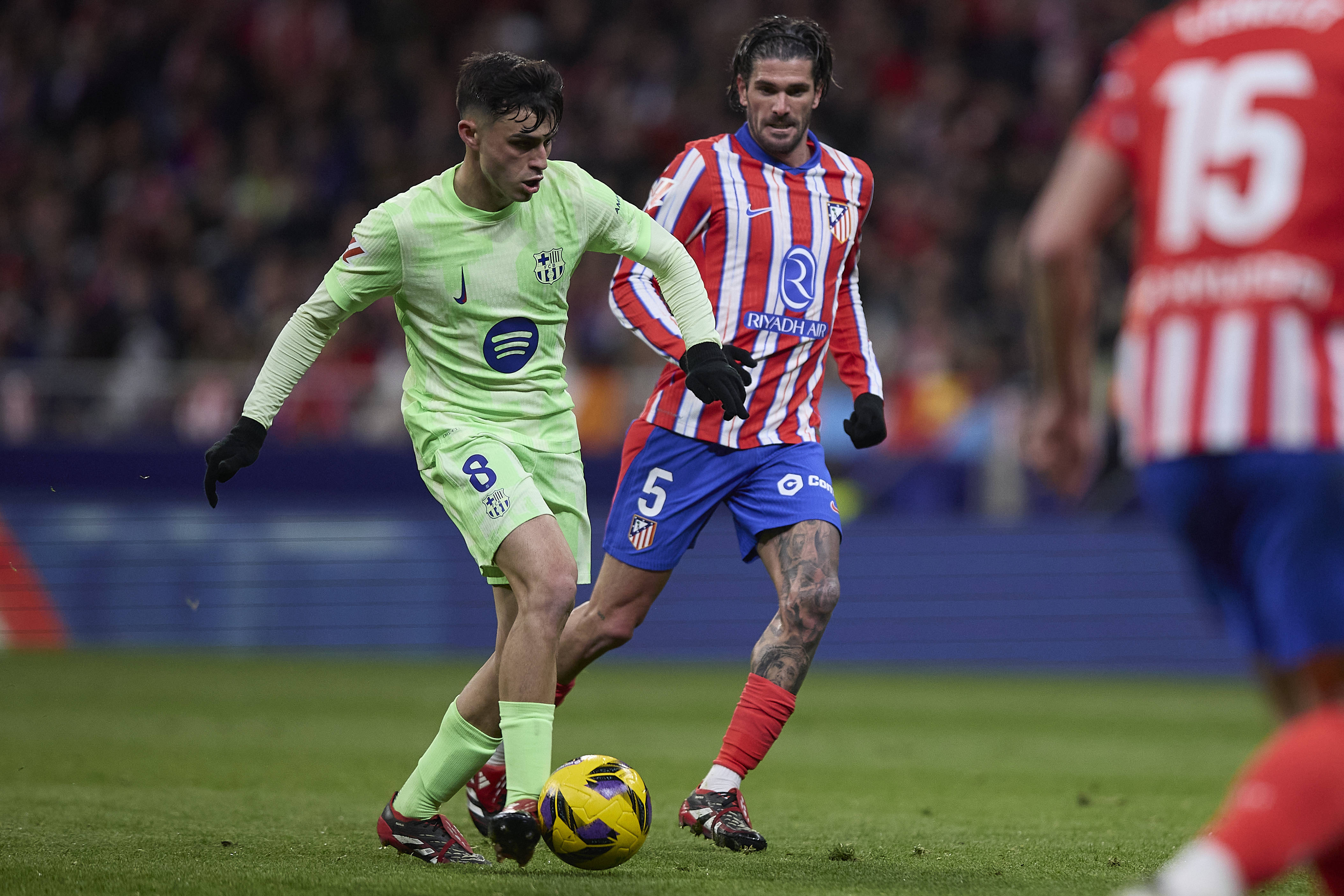 包含阿贾克斯胜出凸显实力，马德里竞技惜败收场的词条