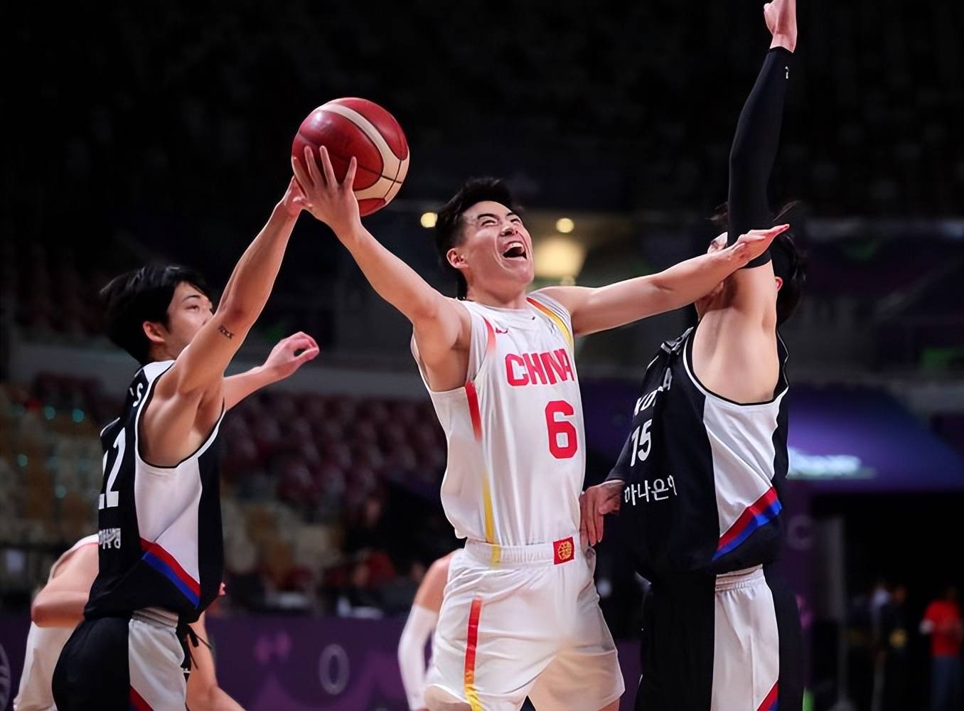 开云体育-篮球世界杯：澳大利亚男篮大胜晋级下一轮的简单介绍